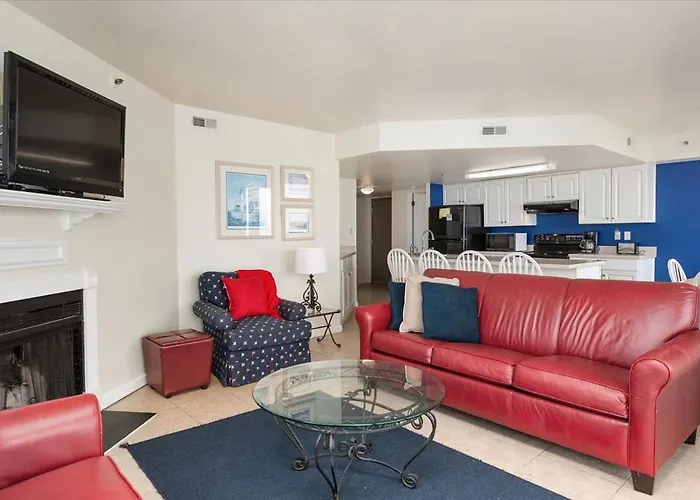 Spectacular 3-bedroom Bayside Pointe On The Bay Condo!