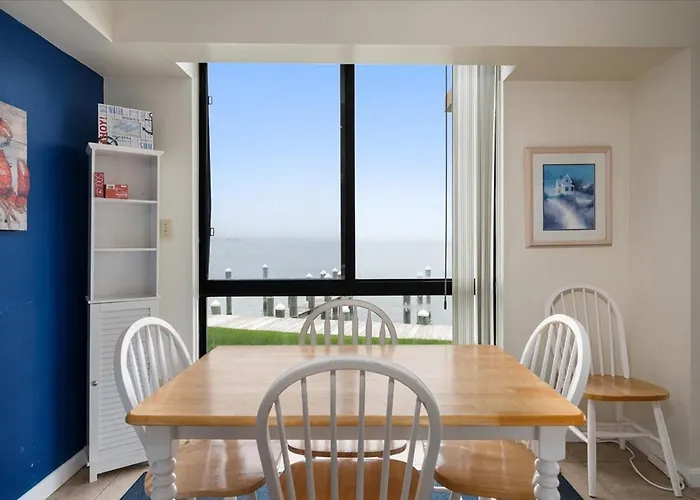 Spectacular 3-bedroom Bayside Pointe On The Bay Condo! Holiday home Ocean City