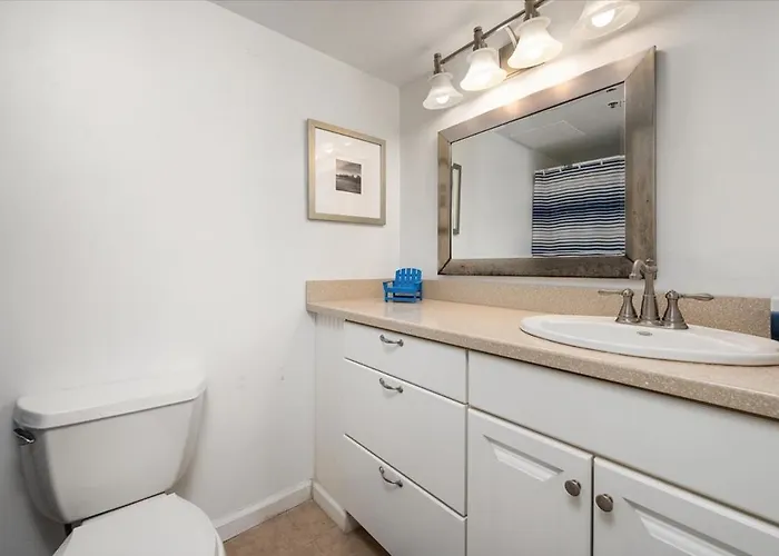 Spectacular 3-bedroom Bayside Pointe On The Bay Condo! Holiday home Ocean City