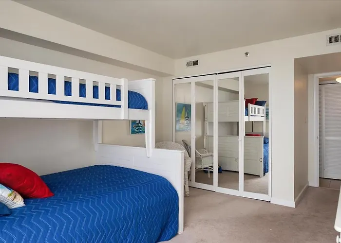 Spectacular 3-bedroom Bayside Pointe On The Bay Condo! Holiday home Ocean City