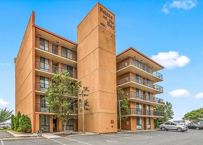 Spectacular 3-bedroom Bayside Pointe On The Bay Condo! Holiday home *